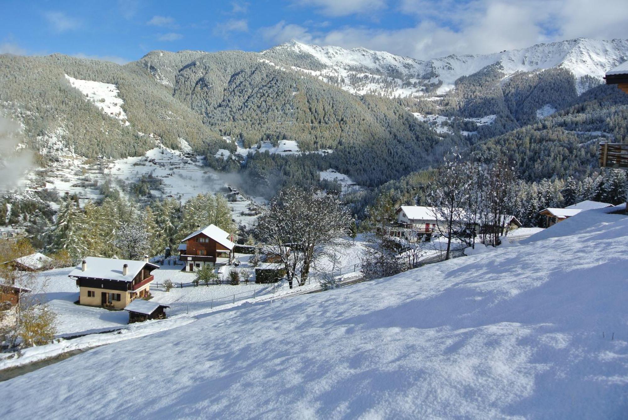 La Tzoum'Hostel Ла Цумаз Екстериор снимка